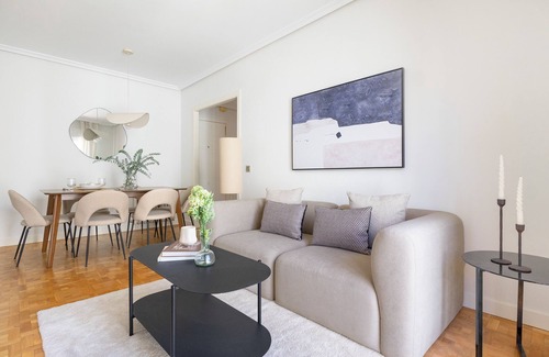 Imperial Appartement | Luminoso y Confortable en el Centro de Madrid