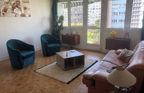 Quartier de la Maison-Blanche Appartement | Luminous Family-friendly 4-6 People Apartment in Paris Centre With Pantheon View