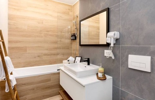 Tractorul Appartement | Luna Apartament