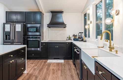 Leeds Maison | Luna Cove: Premier Hudson Valley Getaway