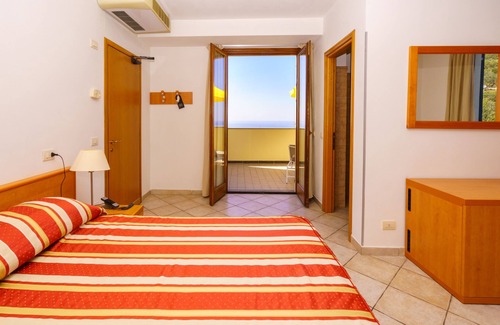 Volastra Hôtel | Luna di Marzo