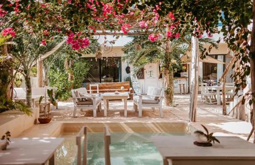 El Cuyo Hôtel | LunArena Barefoot Comfort