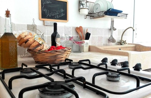 Santa Maria di Leuca Villa | LUNGOMARE LEUCA Cute Mediterranean house 30mt from the sea with views, ac🐾