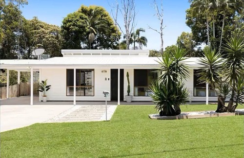 Kuluin Maison | Lush + Light-Filled Retreat w/Pool Near Beach, Airport. Heart of Sunshine Coast