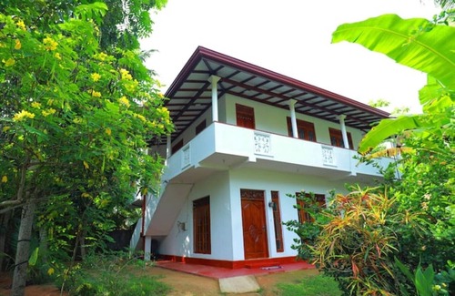 Kathaluwa Appartement | Lush Paradise>Pool+AC+Kitchen~Sea, Nature & Relax!