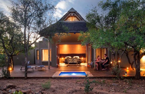 Pilanesberg National Park Cabine | Lush Private Game Lodge