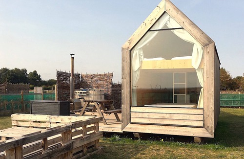 Brightlingsea Cottage | Lushna Petite 6 at Lee Wick Farm Glamping