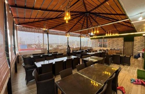 Krishnarajapura Hôtel | LUTINO HOMES opposite to D Mart Ramurthynagar