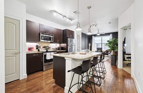 Frisco Appartement | Lux 1B w Pool Near Toyota HQ, The Star, Legacy Wes