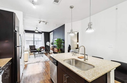 Frisco Appartement | Lux 1B w Pool Near Toyota HQ, The Star, Legacy Wes