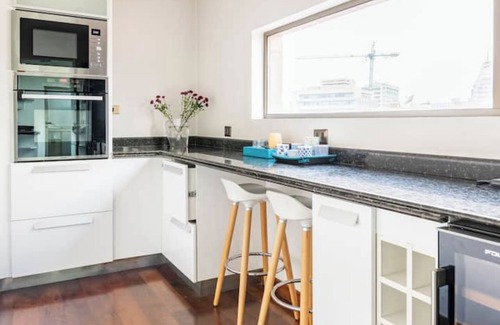 El Golf Maison | Lux 3Bedroom Gem, heart of Sanhattan by W & RITZ