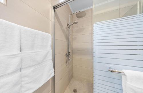 Kamay Appartement | LUX 3BR and 2BA Villa with Pool Mango Villa by Bocobay