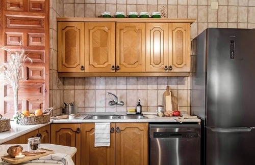 Carabana Maison | Lux 5BR Villa. Pool, WineCellar,Gardens,Games and BBQ