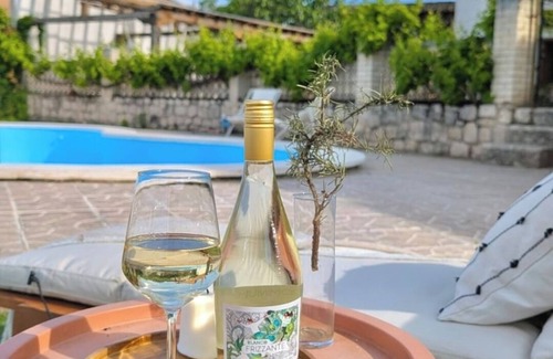Carabana Maison | Lux 5BR Villa. Pool, WineCellar,Gardens,Games and BBQ