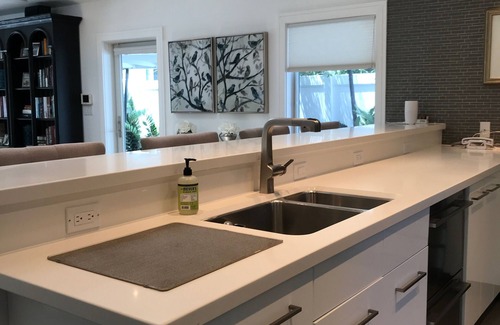 Lauderdale Beach Maison | À quelques pas de la plage et de la piscine chauffée privée !!