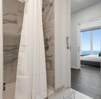 The Loop Appartement | Lux Apts with Lake Views and Top Amenities