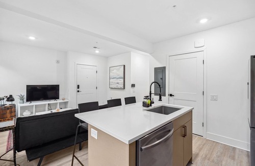 Brookland Lit Et Petit-Déjeuner | LUX Brookland Retreat | Close to Shops Restaurants