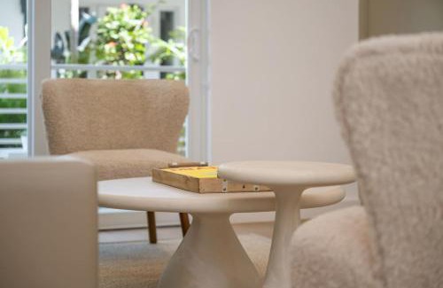 West Avenue Maison | Lux Designer Apt 2BR and 2BA in the Heart of MIA Beach