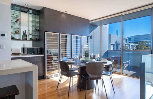 Docklands Maison | Lux Docklands District 3-level TH *FreeParking