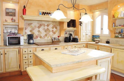Saint-Michel-l'Observatoire Maison | Propriété dans le Sud de la France, avec 4 suites et piscine 11mx5m