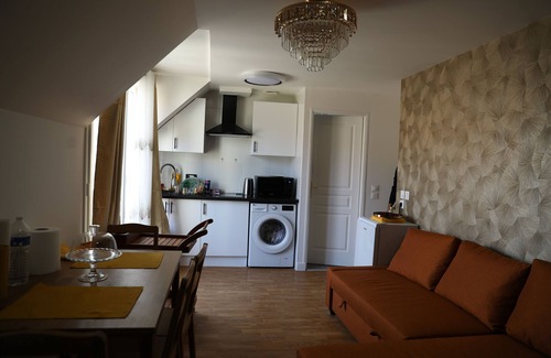 Le Bourget Appartement | Lux Gold White - 15 Min To Paris & CDG