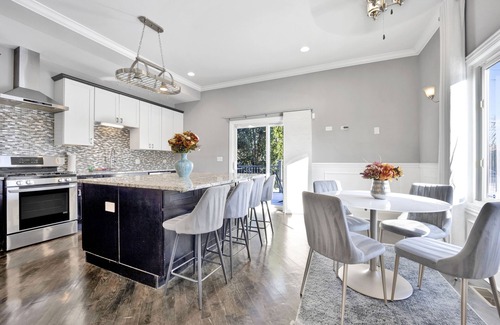 Grand Boulevard Maison | Lux Home in Chicago 7mins Downtown