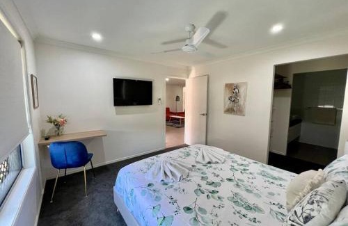 Bundaberg South Appartement | Lux in Bundy - Wifi, AC, Netflix and comfort