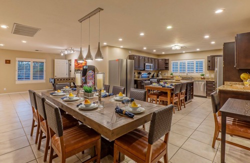 North Scottsdale Maison | LUX 8 BR, TOUS les lits King-Sleeps 18, vues Mt, bain à remous, Putting Green, foyers, table de billard, jeux