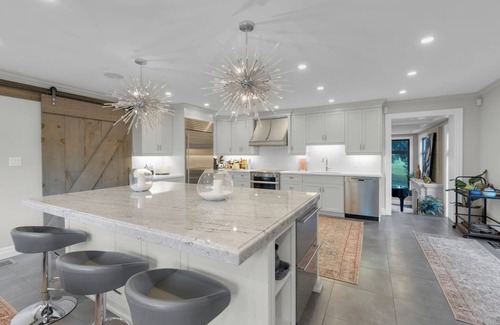 Halton Regional Municipality Maison | LUX Retreat: Slps14+HotTub+Pool+Games+Yoga+MORE