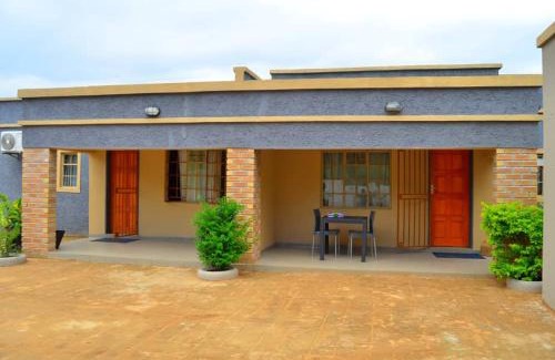 Kasane Maison | Lux-sit Guesthouse