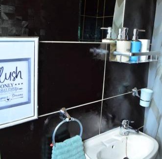 Kasane Maison | Lux-sit Guesthouse