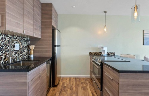 Emeryville Appartement | Panoramic Water view, modern & Luxurious Condo with balcony Near San Francisco