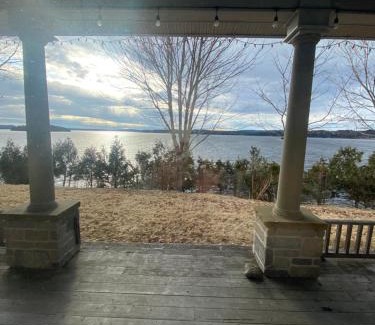 Saint John Maison | Lux Waterfront Private 4bd home
