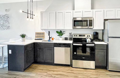 Elizabeth Appartement | Luxe 1 BR Apartment -near NYC, EWR, PRU,NJPAC, Dwntwn Newark,MetLife