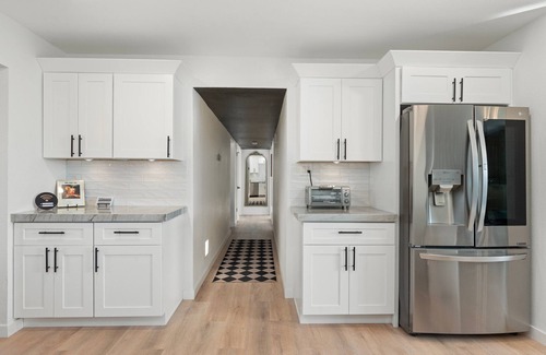 Village Grove Maison | Luxe 2 BR House, FREE Heated Pool, Hot Tub, 5min Old Town, 15min Barrett Jackson
