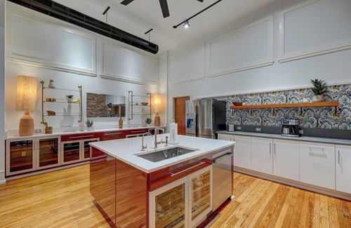 Downtown Wilmington Maison | Luxe 220