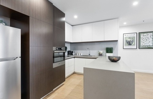 Highett Appartement | Luxe 2BR Oasis at The Vista