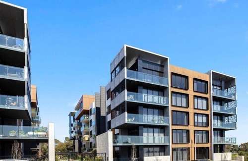 Highett Appartement | Luxe 2BR Oasis at The Vista