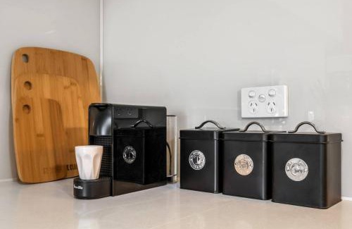 Docklands Appartement | Luxe 3BR CBD Apartment with River Views and Resort Style Amenities
