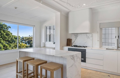Darling Point Appartement | Luxe 3BR Full-Floor Suite w/Views | Darling Point