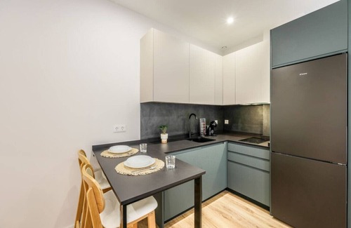 Las Acacias Appartement | Luxe Apartments Madrid Rio by Rentitup