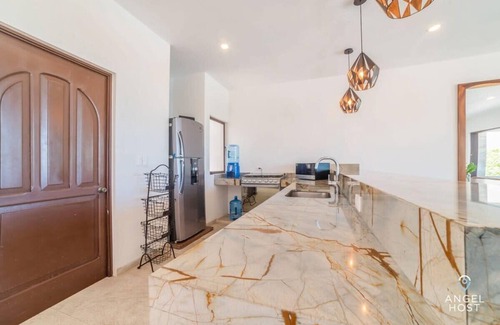 Progreso Municipality Maison | Beachfront Paradise | Pool | Patio | Sandy Yard