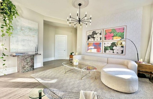 Bloomfield Appartement | Luxe Bloomfield Apt | Free Parking | UPMC/Pitt/CMU