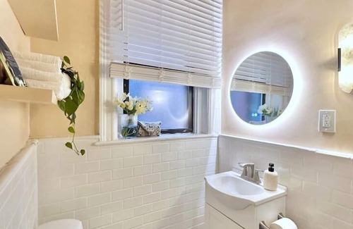 Bloomfield Appartement | Luxe Bloomfield Apt | Central | Free Parking