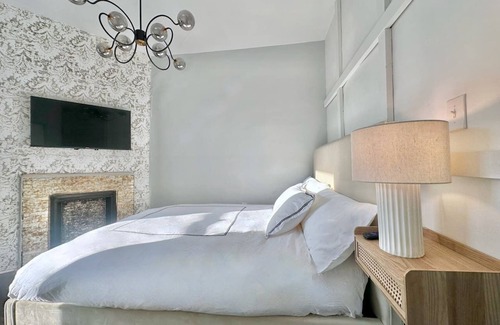 Bloomfield Appartement | Luxe Bloomfield Apt | Central | Free Parking