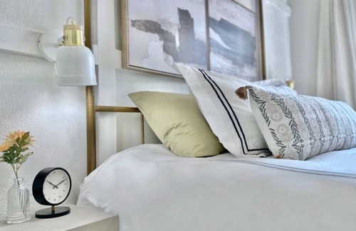 Bloomfield Appartement | Luxe Bloomfield Penthouse | Pitt/CMU/UPMC | Modern