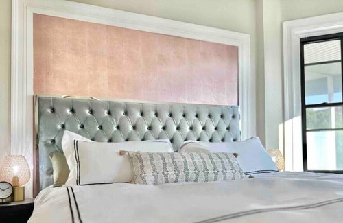 Bloomfield Appartement | Luxe Bloomfield Penthouse | Pitt/CMU/UPMC | Modern