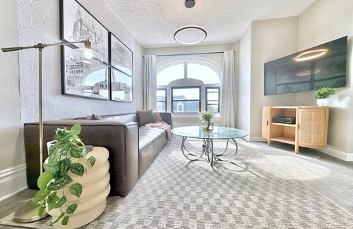 Bloomfield Appartement | Luxe Bloomfield Penthouse | Free Parking | Central