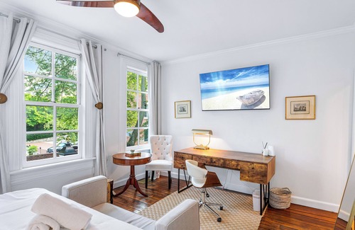 Southwest Maison | LUXE Cameron House/Off King St/Est. 1870