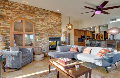 Rockcliff Maison | Luxe Catalina Foothills Hideaway with Private Pool